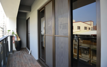 高雄市前鎮區透天別墅-落地4拉窗