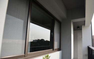 高雄市前鎮區透天別墅-1大2小橫拉窗