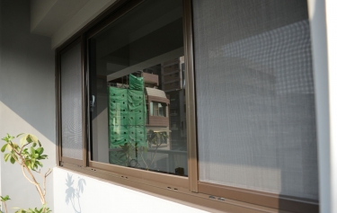 高雄市前鎮區透天別墅-1大2小橫拉窗