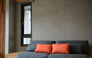 高雄市前鎮區透天別墅-上活動下固定推射窗