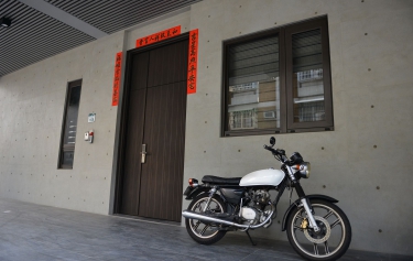 高雄市前鎮區透天別墅-推射窗