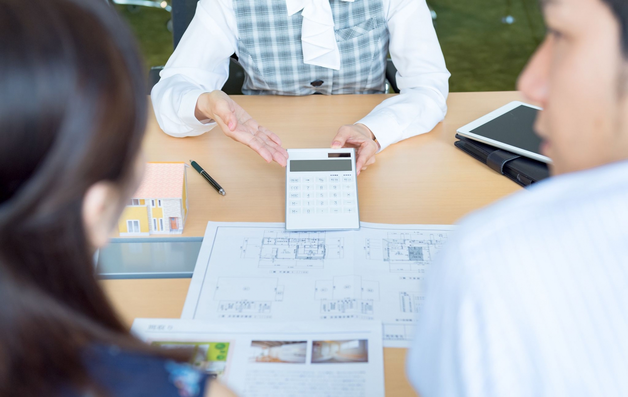 依靠專業師傅技術施工