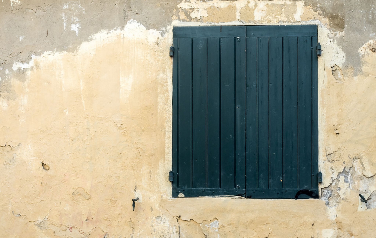 依靠專業師傅技術施工