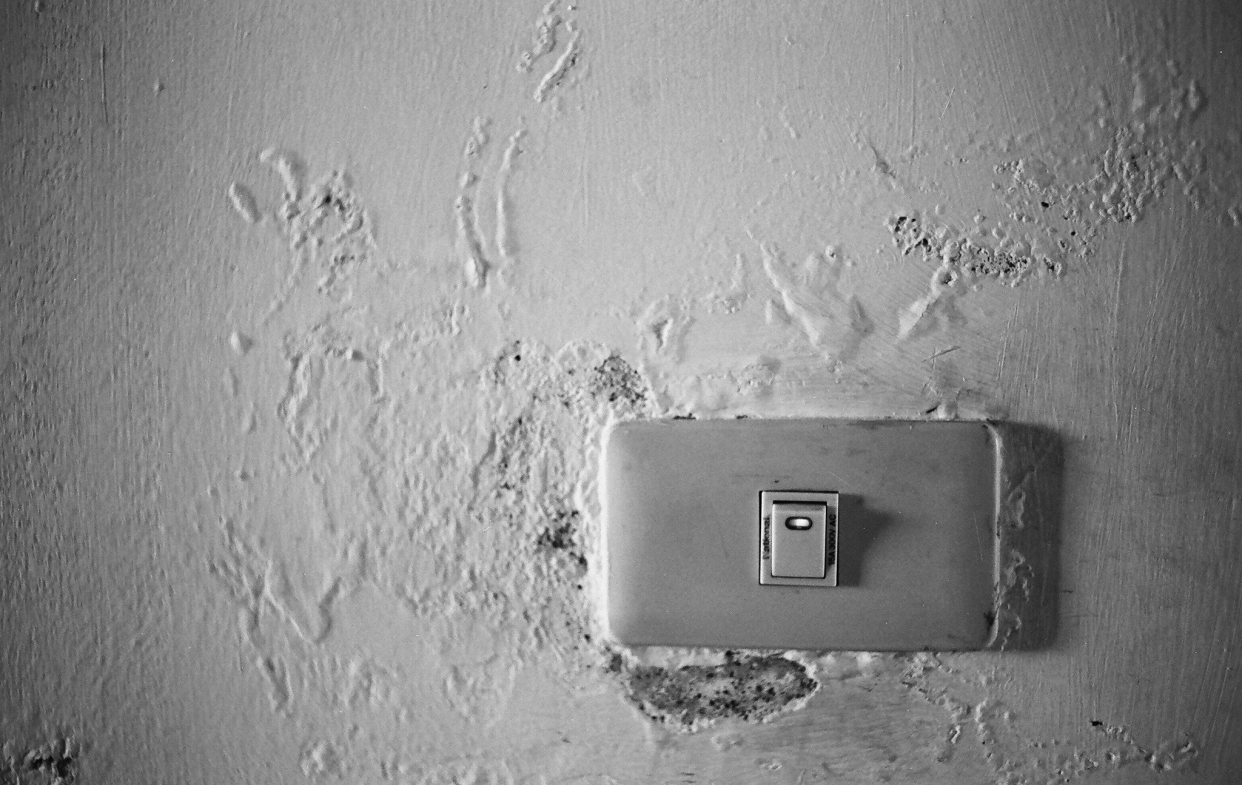 依靠專業師傅技術施工