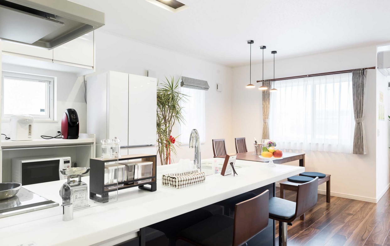 廚房翻修設計注意事項：廚房位置規劃-中島型