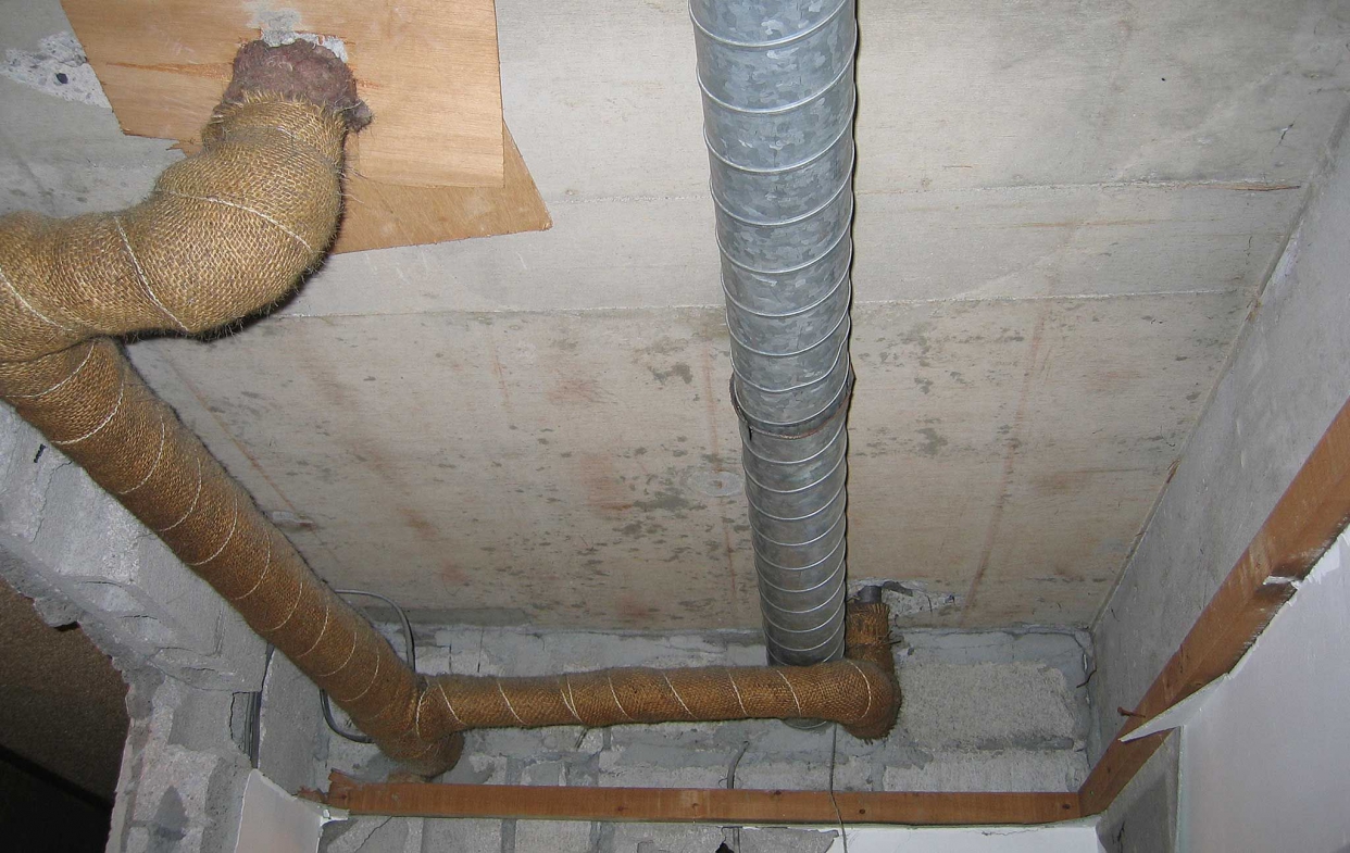 地板潮濕:鋪設防水層-管路銜接的假性黏住之預防