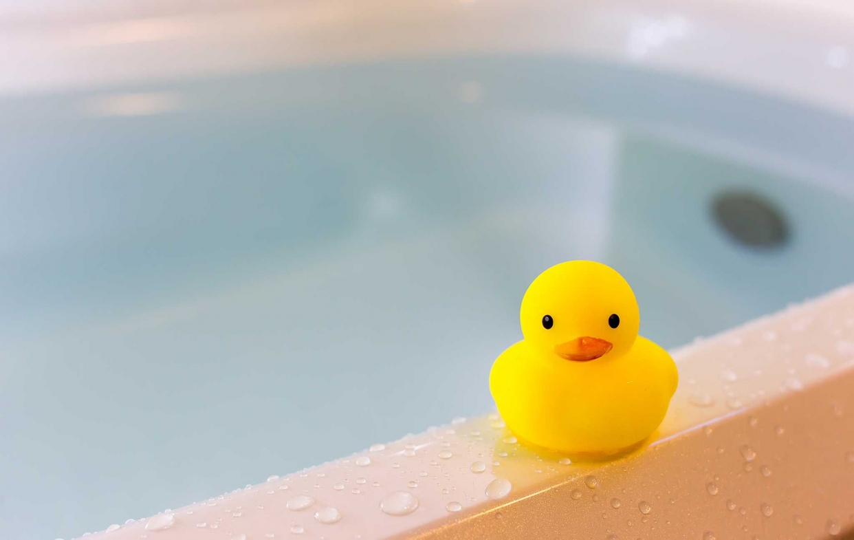 地板潮濕:鋪設防水層-漏水測試