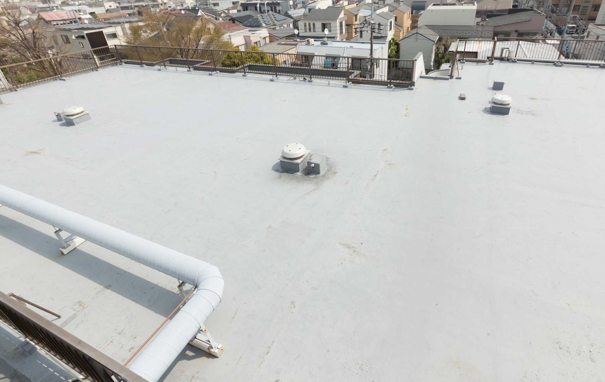 地板潮濕:鋪設防水層-需乾後再塗下一層