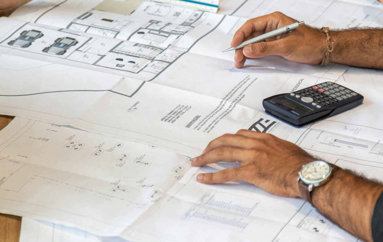 工程審查與領取執照