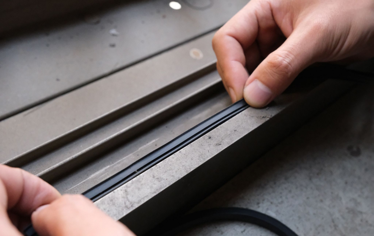 依靠專業師傅技術施工