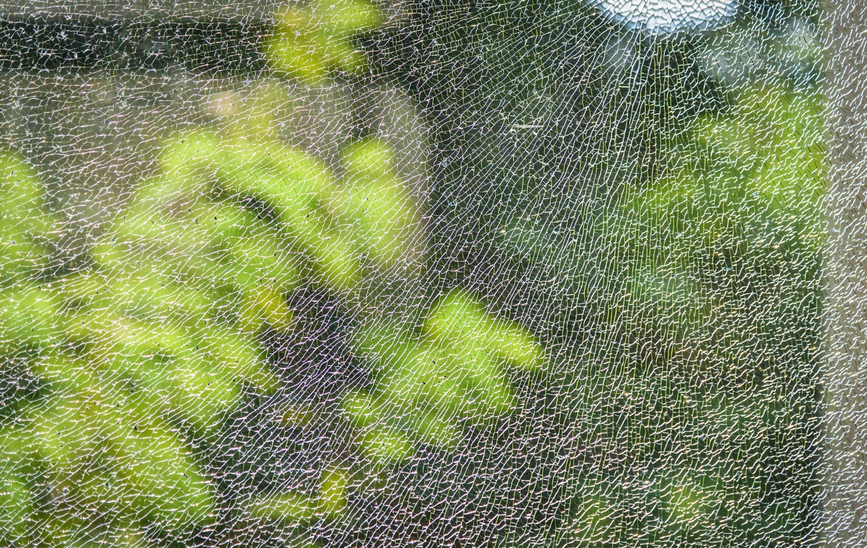 依靠專業師傅技術施工