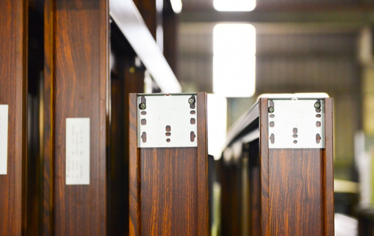 依靠專業師傅技術施工