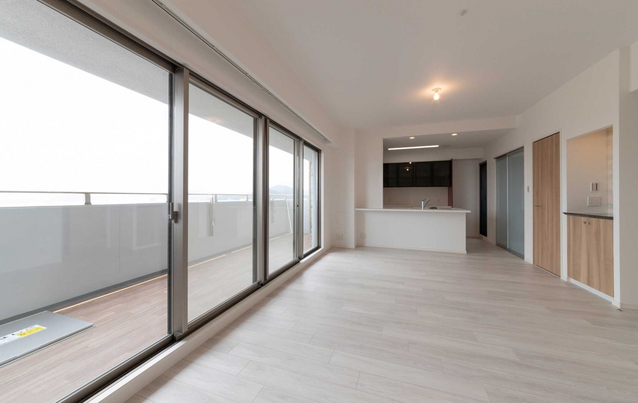 鋁門窗示意圖:大面落地窗。