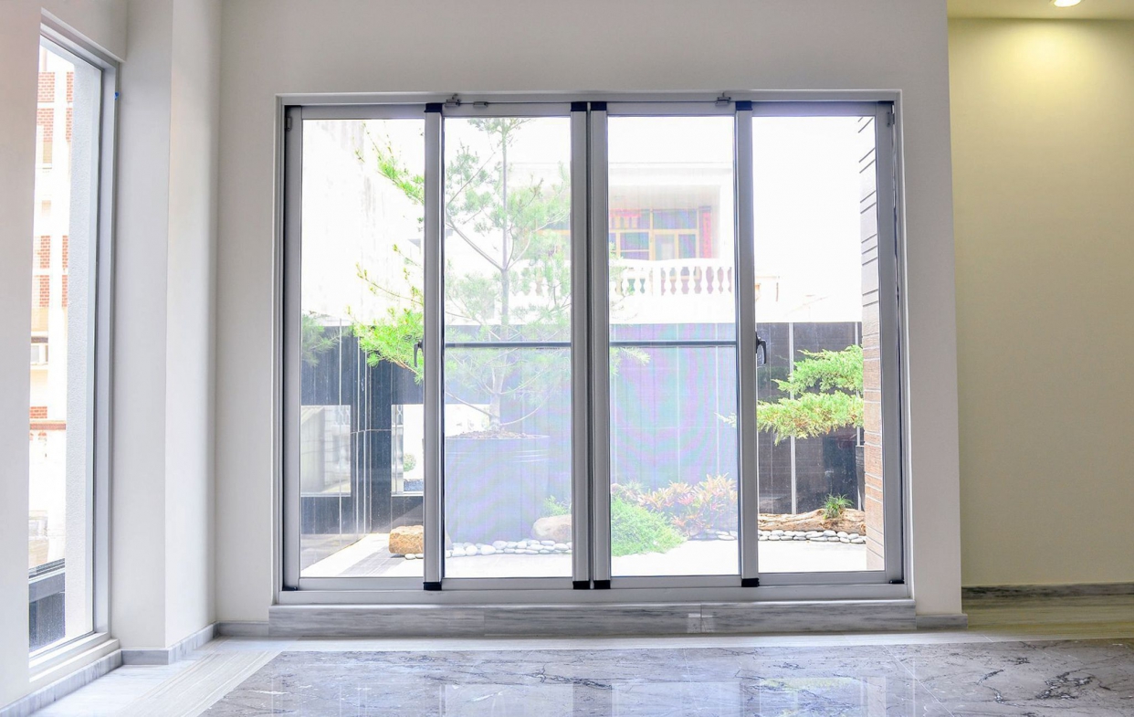 氣密窗推薦-安裝成品實例-落地窗