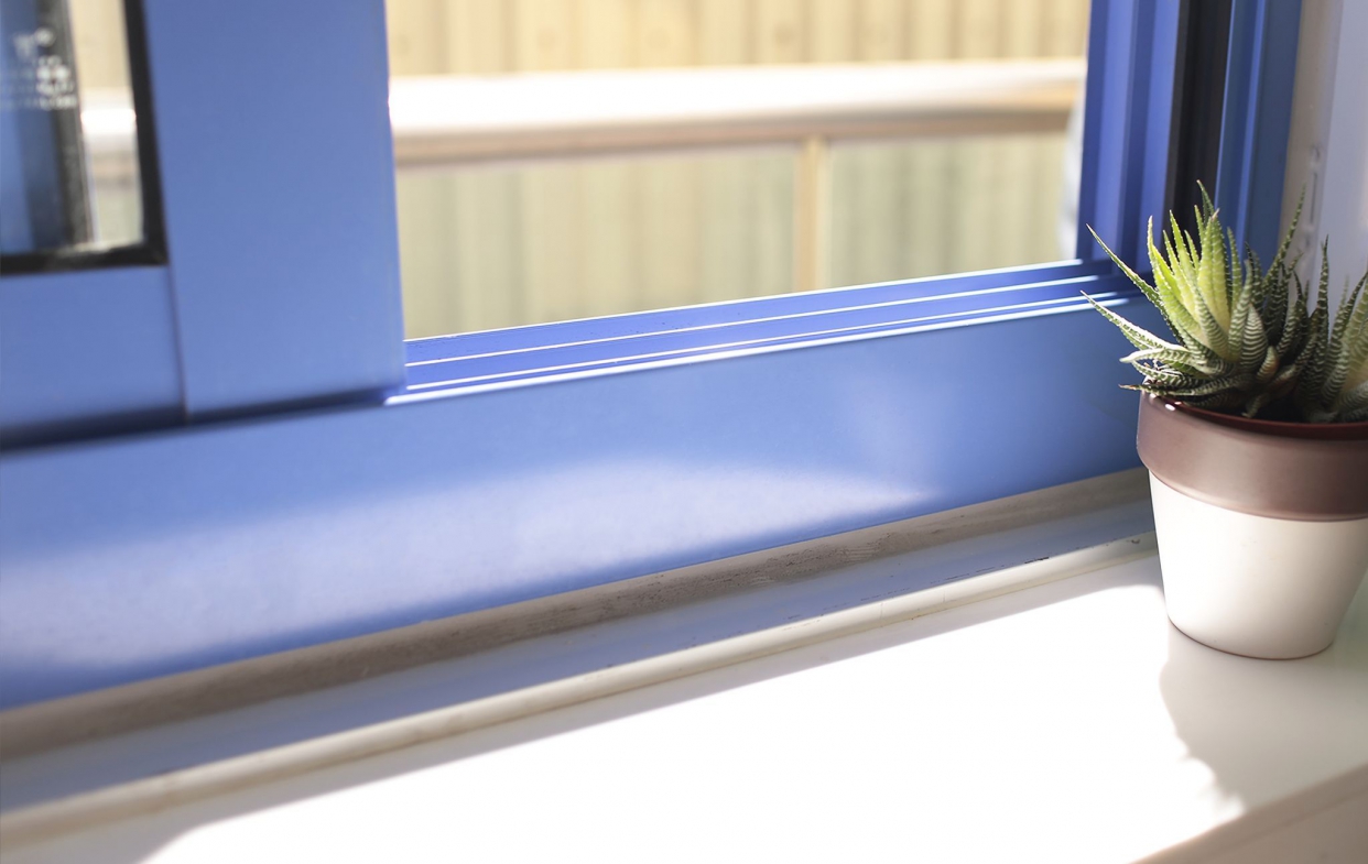 氣密窗推薦-鋁門窗滑道近照