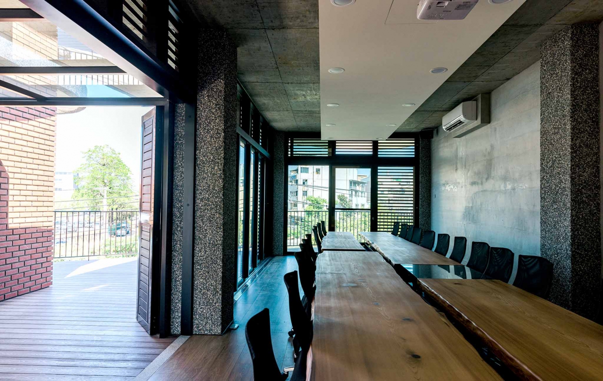 辦公室平階無障礙落地窗系統