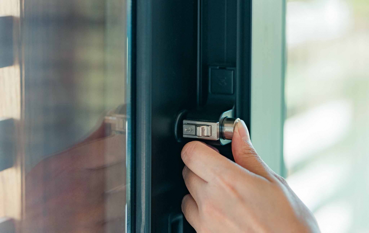 辦公室平階無障礙落地窗系統鎖