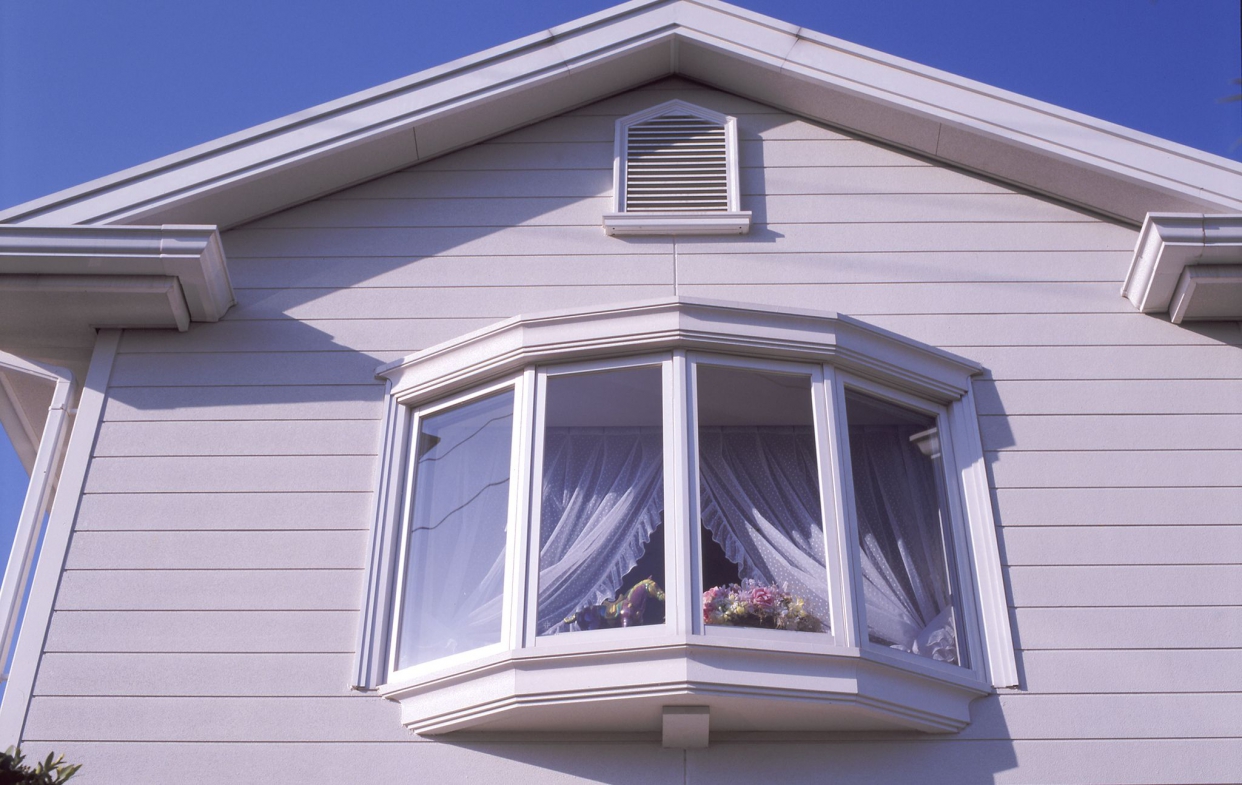 加裝陽台凸窗要考慮安全與符合法規