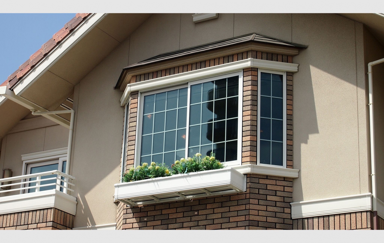 陽台凸窗要考慮採光度與材質安全重要性