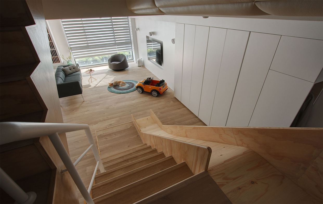 將樓梯設計成溜滑梯簡單的遊樂園