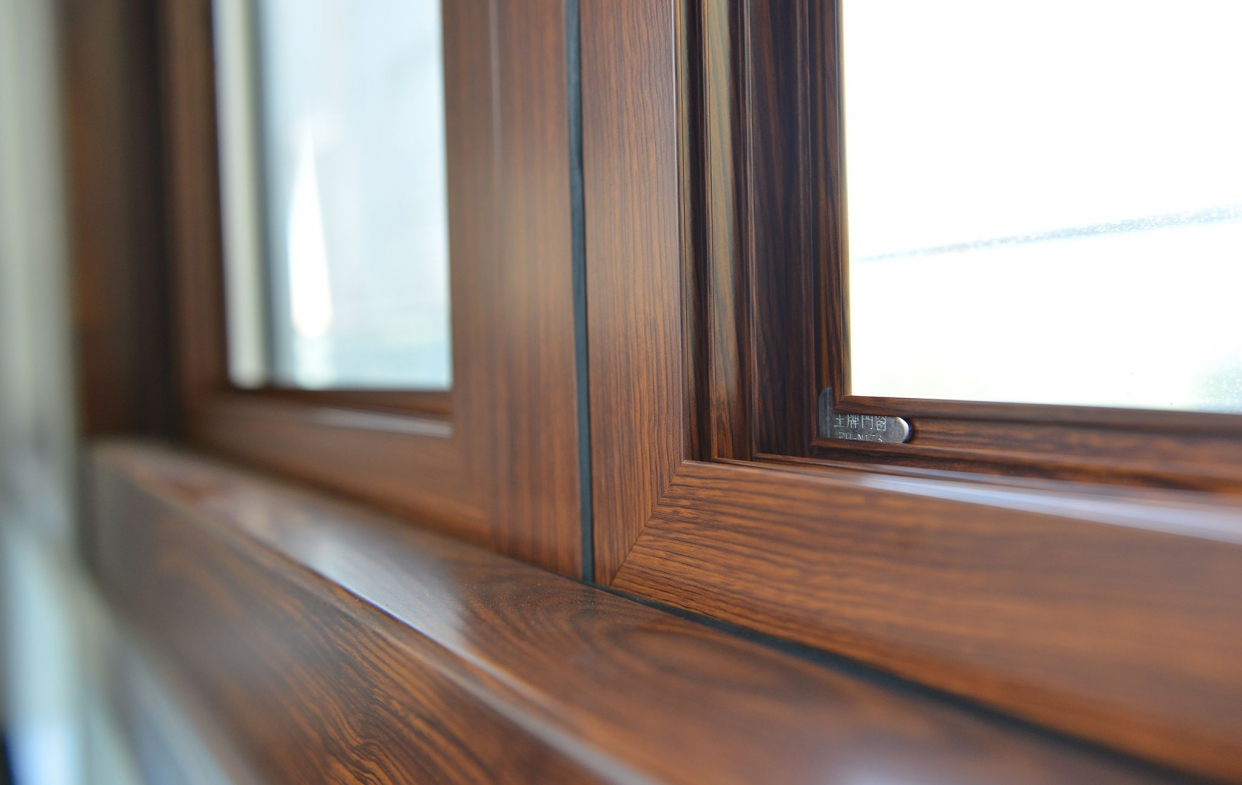 鋁門窗(氣密窗)表面保養