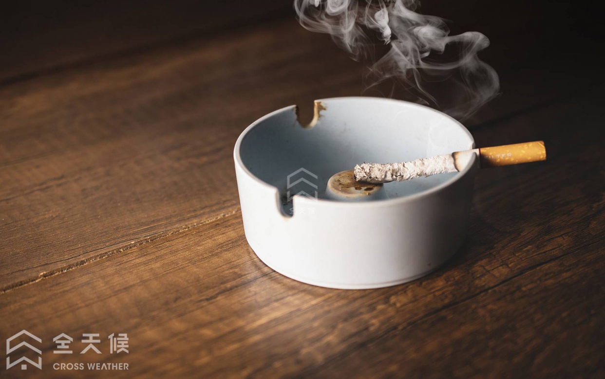 居家通風常見室內問題：二手菸示意圖