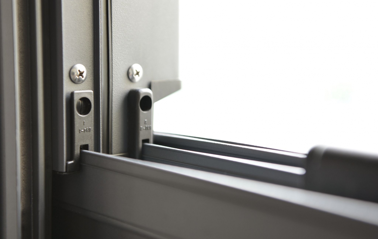 全天候隔音氣密門窗