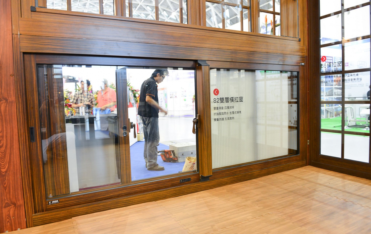 105高雄建材展(3)-17