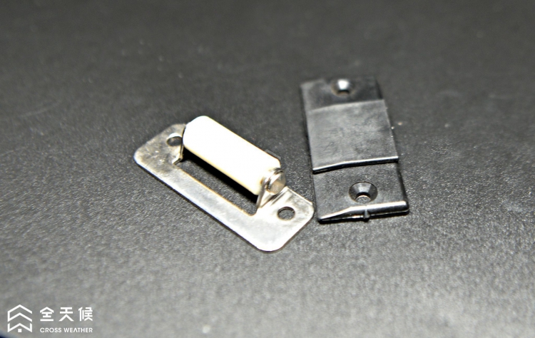 防垂輪防止窗扇垂落裝置