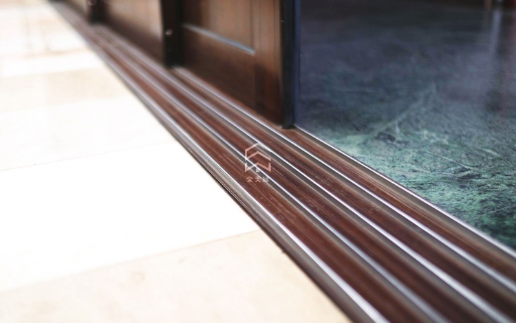 專利地平軌道-1