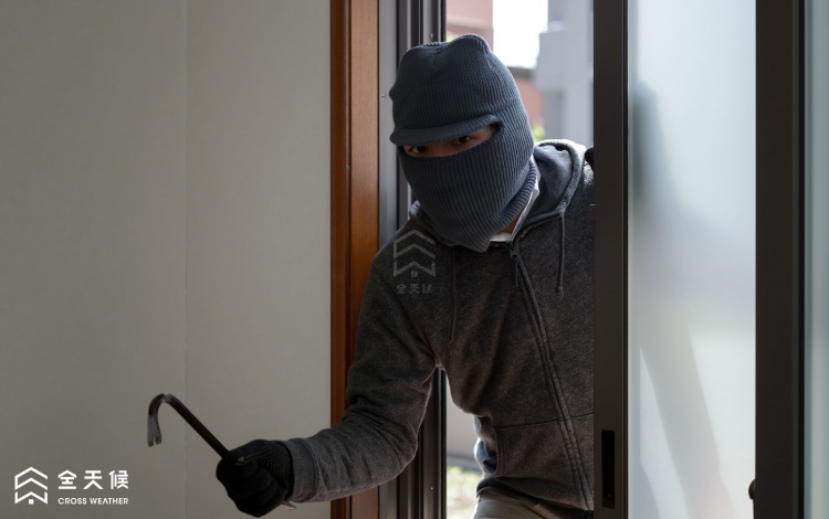 防盜鐵窗能阻止小偷但也會阻礙逃生